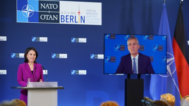 Страните от НАТО са готови да предоставят военна помощ на