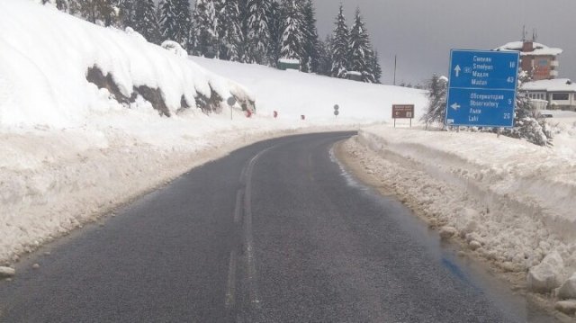 Ограничава се движението на моторни превозни средства с маса над
