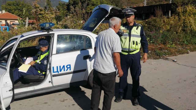 Екипи на РУ Твърдица сектор Специални тактически действия и НАП –Бургас