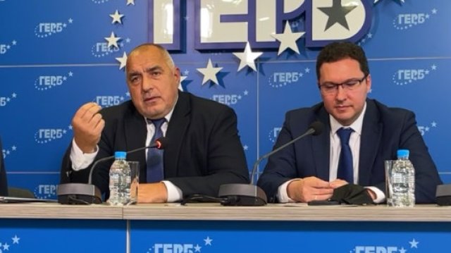 Преди това той призова за оставката на служебният вътрешен министър