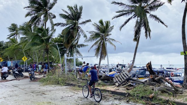 Ураганът Джулия удари бреговете на Никарагуа. Данни от сателити и
