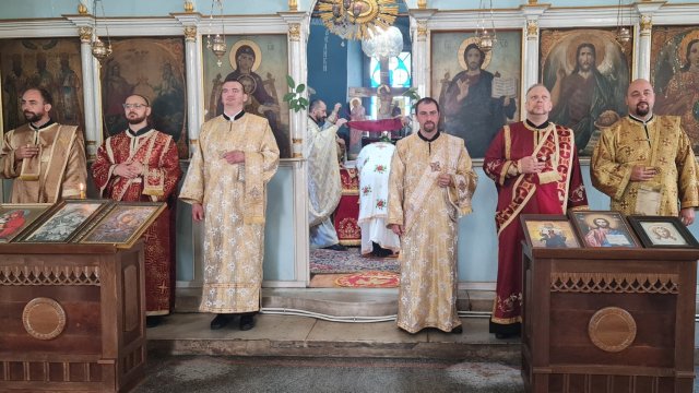 Празникът Свети Дух тази година се пада днес на 13