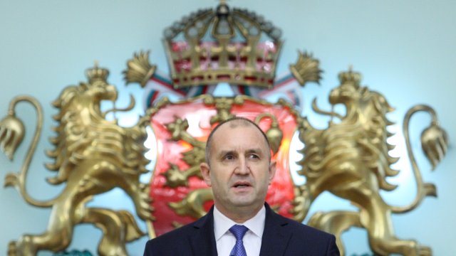 Управляващата коалиция завещава на служебното правителство криза с енергетиката Това заяви