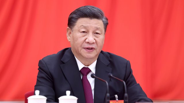 Китайският президент Си Дзинпин подкрепя разрешаването на кризата в Украйна