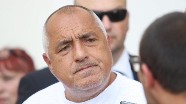 Благодаря на българския съд Няма никой над закона Това написа