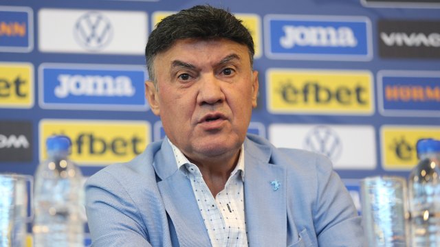 Президентът на Българския футболен съюз Борислав Михайлов ще замине за