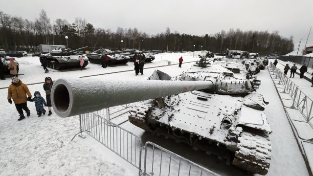 Доставките на оръжия от САЩ и НАТО за Украйна за