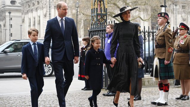 Принц Уилям и Кейт Мидълтън смениха титлите си след смъртта