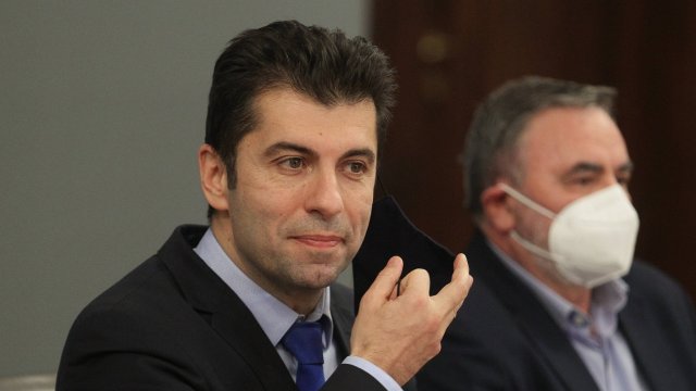 Към 20 март ще е възможно да паднат всички противоепидемични