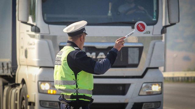 8680 моторни превозни средства са проверени в рамките на разпоредената