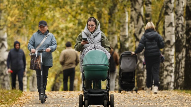 Предвижда се и депортация на чужденци при нарушение.
