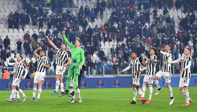 Ювентус победи с 2 0 Каляри в мач от 19 ия кръг