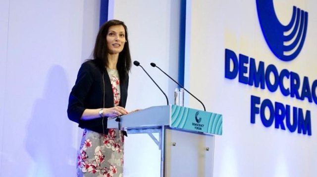 Българският еврокомисар Мария Габриел откри днес в Кипър Форум за