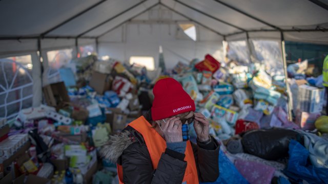 Министерството на здравеопазването организира изпращането на хуманитарна пратка с лекарствени