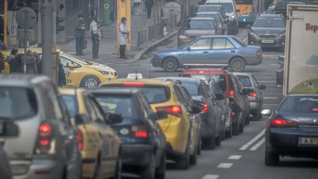 Всеки ден през центъра на София минават 170 000 коли