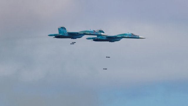 Руски и китайски стратегически бомбардировачи извършиха съвместен патрул над западната част