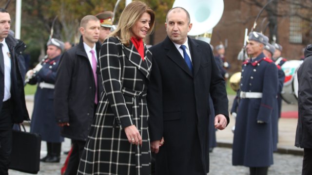 На 18 декември неделя президентът Румен Радев и съпругата му Десислава
