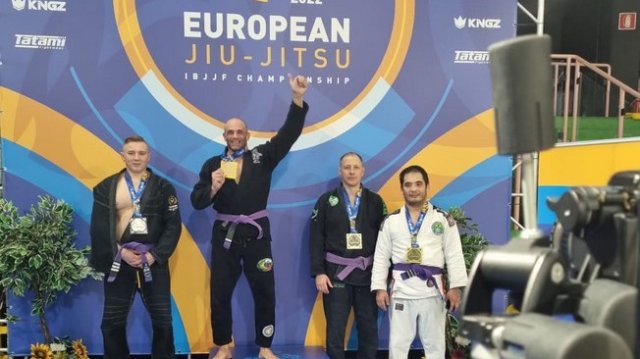 България продължава успешното си представяне на Европейското първенство по бразилско