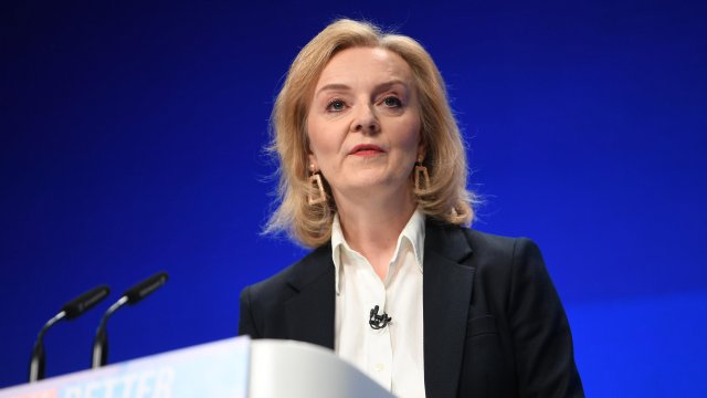 Британският външен министър Лиз Тръс предупреди Русия че нахлуване в