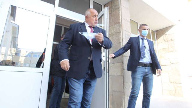 Бившият премиер Бойко Борисов финансовият му министър Владислав Горанов и