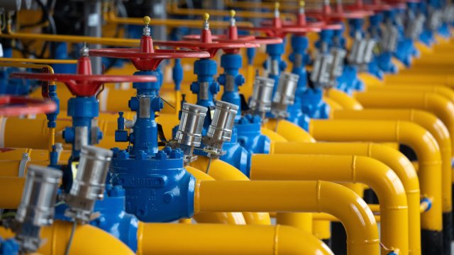 Газпром доставя газ за Европа транзитно през Украйна в количество