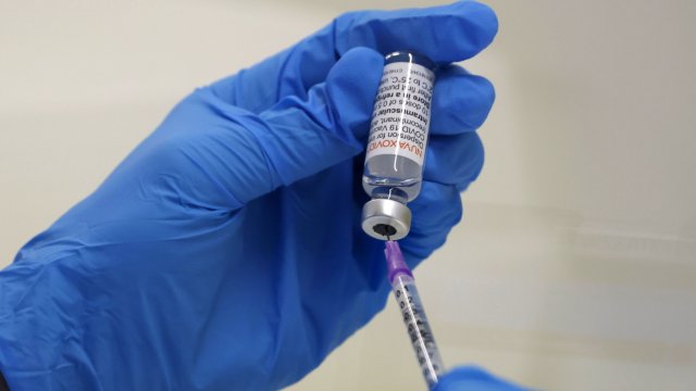 Швеция ще предостави втора бустерна доза на лицата навършили 65