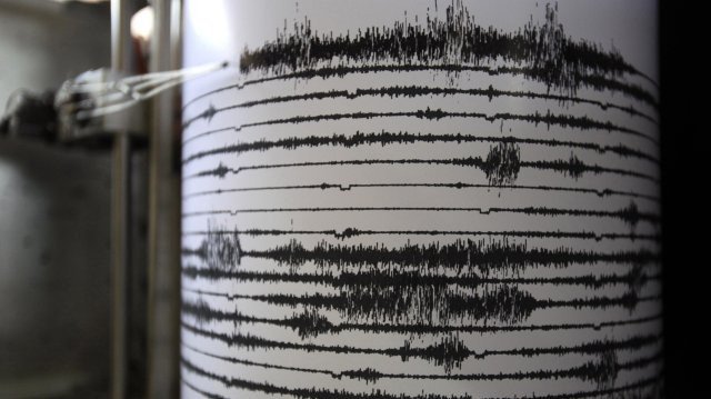 Земетресение с магнитуд 5,5 разлюля Япония