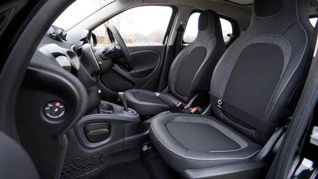 Почти всички автомобили вече имат отопляеми седалки но за да