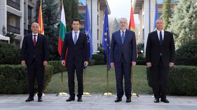 Премиерът Кирил Петков заяви след срещата с премиерите от страни