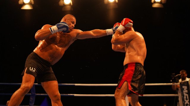 Главното събитие на SENSHI 13 предложи здрава битка с непредвидим