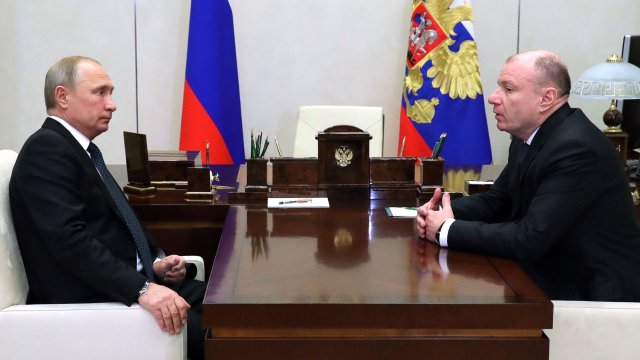 Обединеното кралство санкционира Владимир Потанин един от най богатите руски олигарси