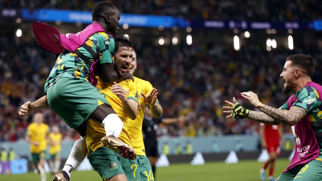 Австралия се класира за осминафиналите на Световното първенство по футбол