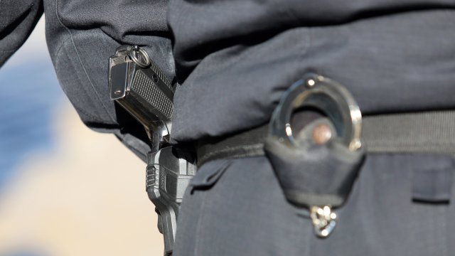 Столичната полиция задържа Иван Белишки Той е арестуван за закана