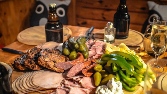 Според доклад на Credit Suisse за отговорен начин на живот хипотетичните