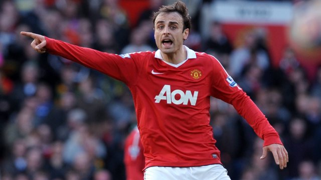 Димитър Бербатов отново се разписа на Анфийлд но Манчестър Юнайтед