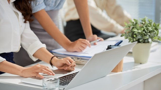 Работното място е като малка държава Особено в по големите компании