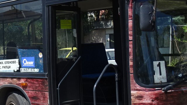 На кошмарно пътуване ежедневно са подложени пътниците които пътуват между