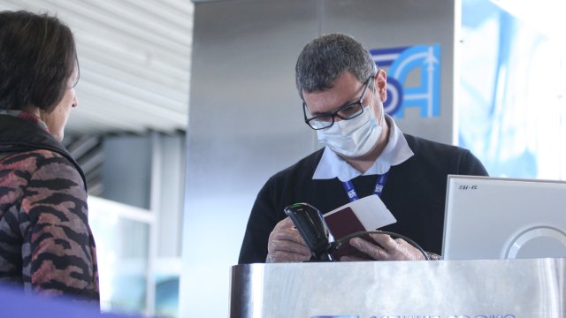 От 7 януари лицата които пристигат у нас от страни