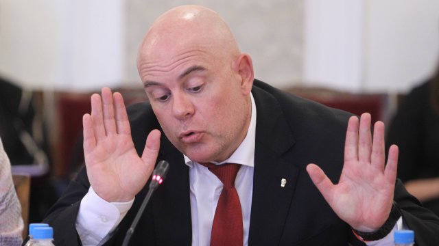 Гешев: Дали е важно с кого си пътувал, или е по-важно, че някой гражданин е застрашен