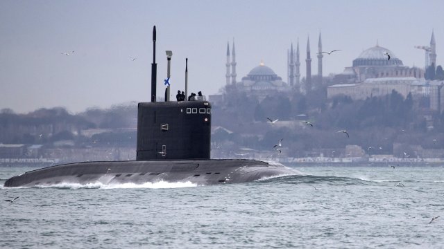 Русия провежда големи военни учения в Черно море близо до