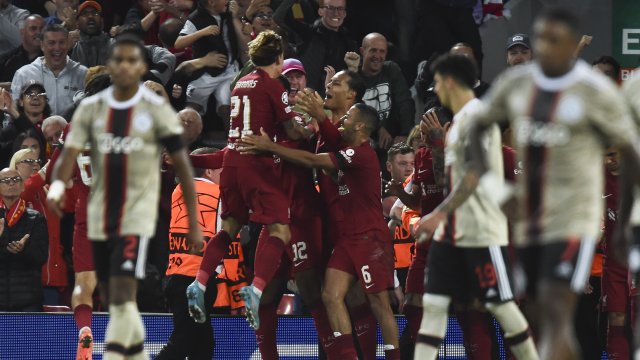 Ливърпул отговори със силна игра след срамното поражение в Неапол