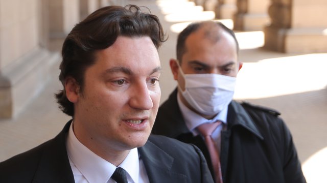 Всеки гражданин може да заяви и да получи по електронен