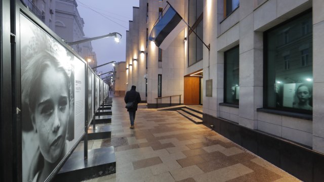 Русия гони посланика на Естония и понижава равнището на дипломатическите си