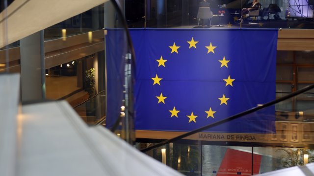 Европейският съюз ЕС изразява съжаление за неоправданата заплаха на Руската