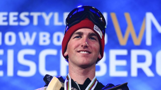 Световен шампион по ски свободен стил загина трагично едва на