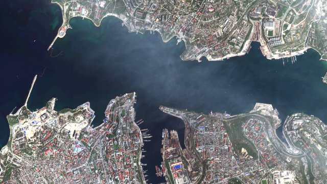 Все още не е много ясно какво или кой стои