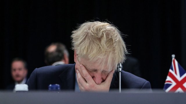 Великобритания наложи санкции върху вноса на злато от Русия и