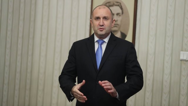 Днес БСП връща третия мандат на президента Румен Радев неизпълнен