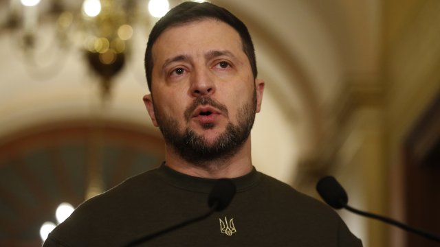 Украинският президент Володимир Зеленски призова народа си да упорства пред