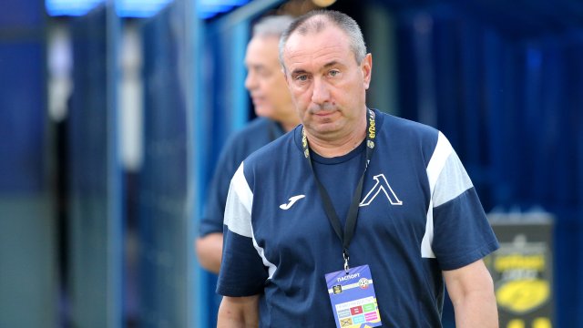 Треньорът на "Левски" Станимир Стоилов разкри каква е ситуацията с